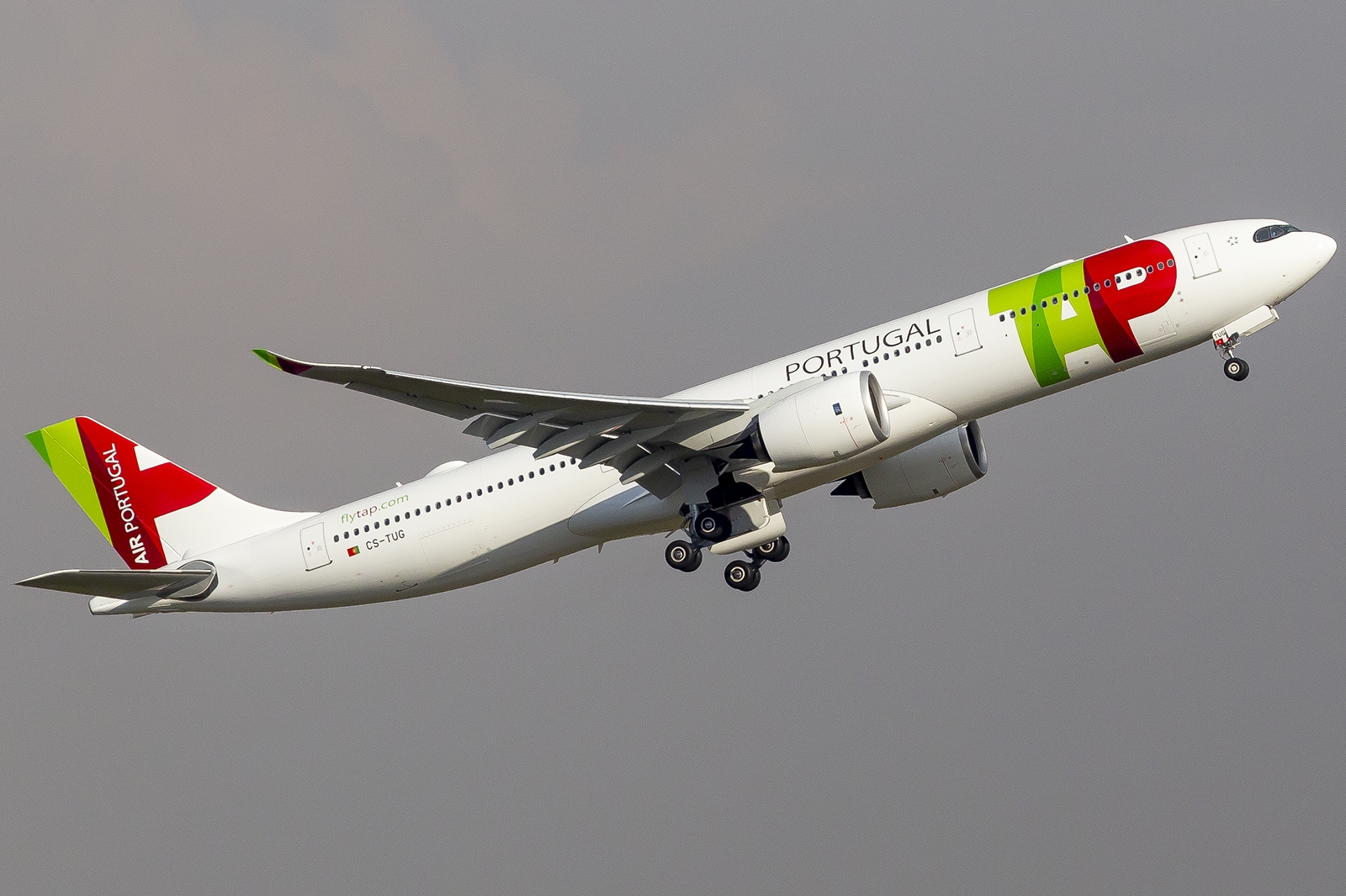 CS-TUG - Airbus A330-900