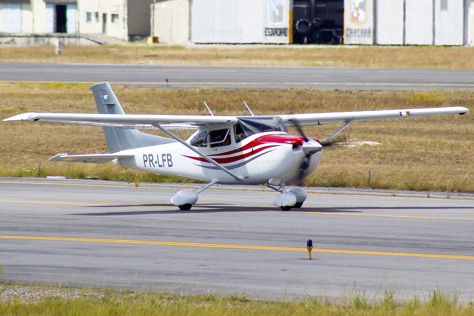 PR-LFB - Cessna 182