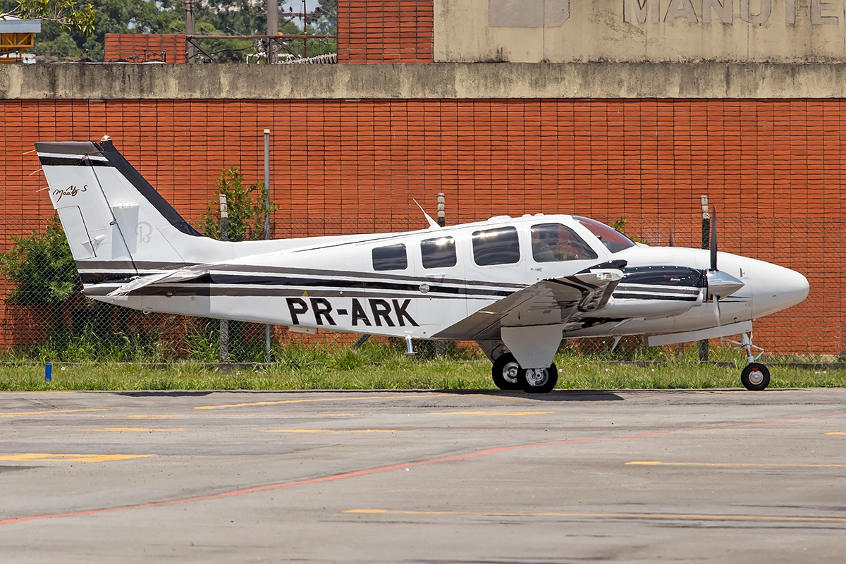 PR-ARK - Beechcraft G58 Baron