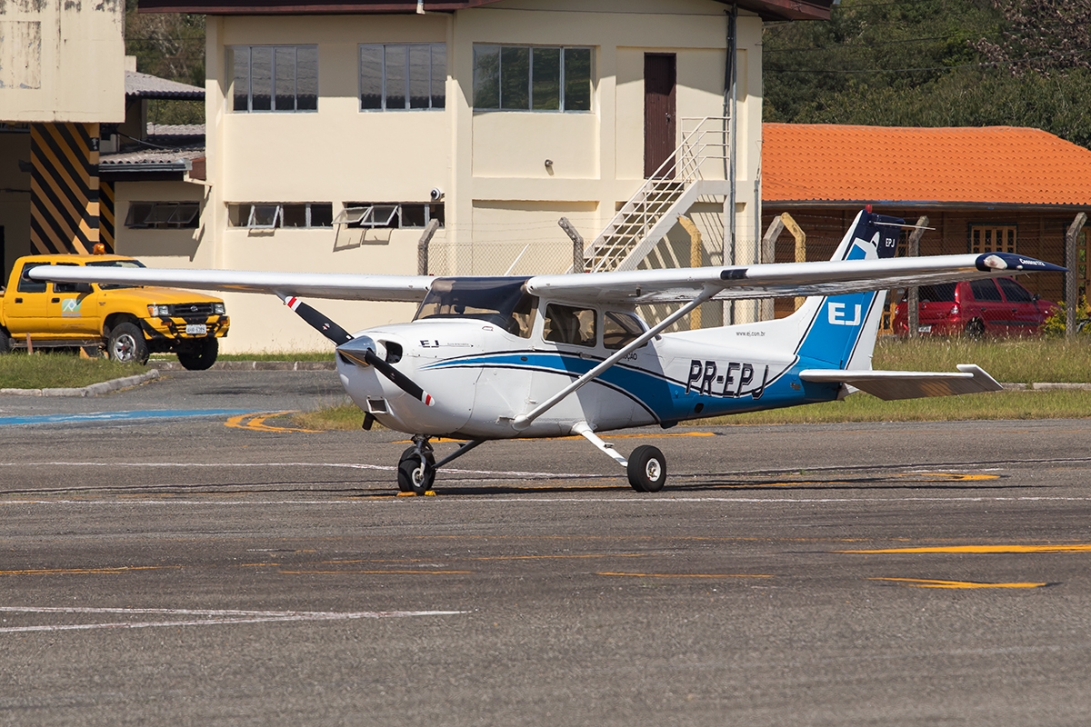 PR-EPJ - Cessna 172 Skyhawk
