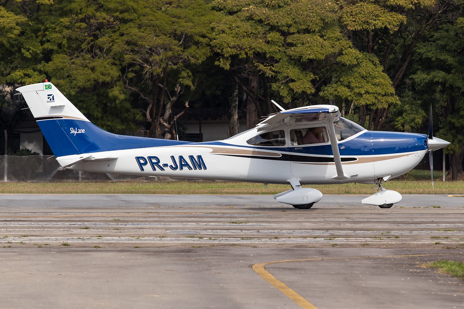 PR-JAM - Cessna 182Q Skylane II