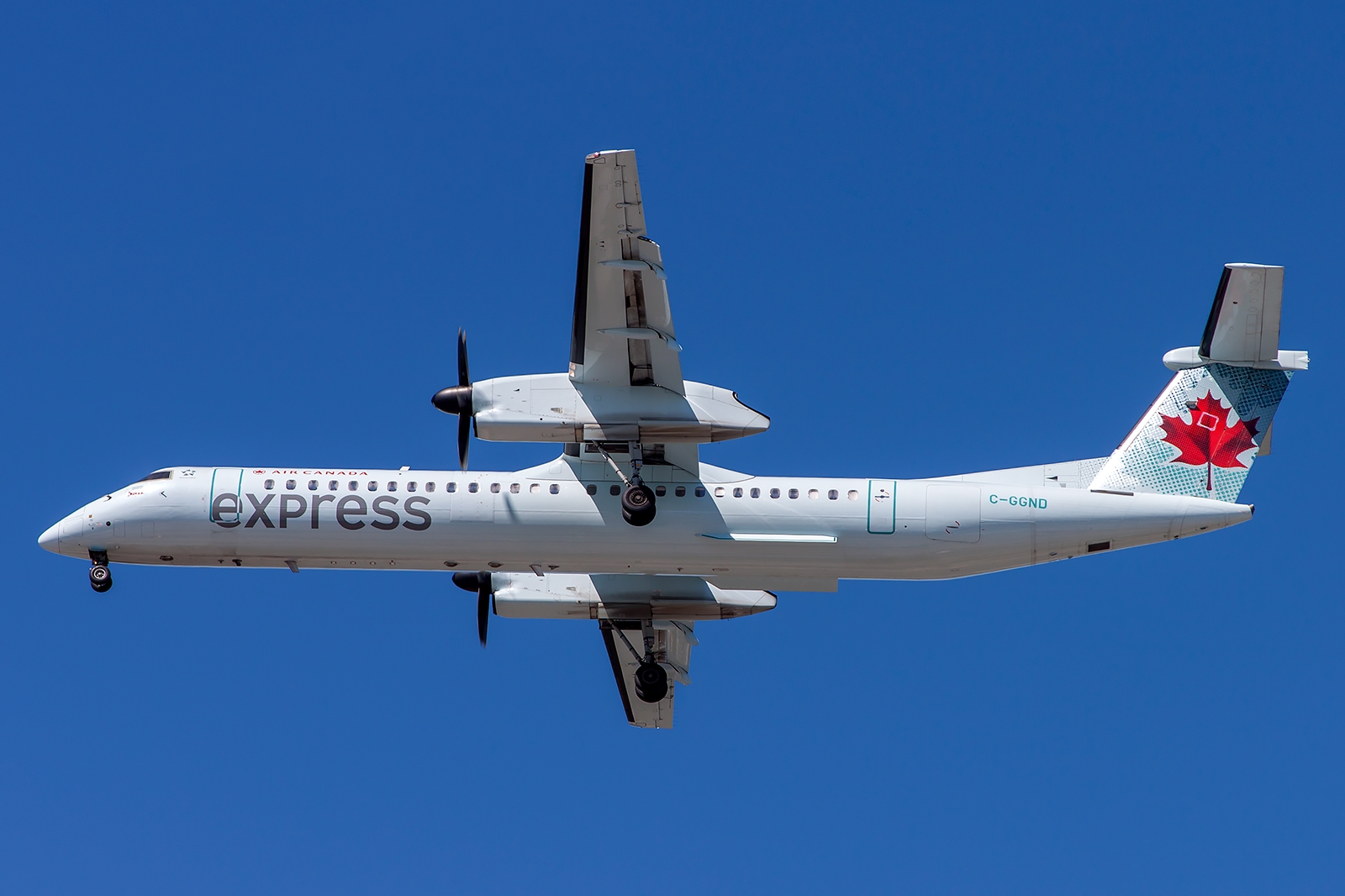 C-GGND - Bombardier Dash 8-Q400