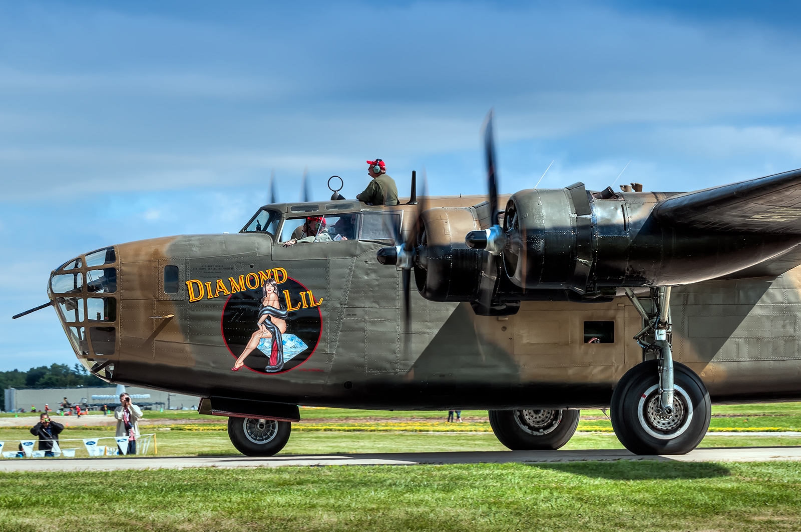 N24927 - Consolidated B-24 Liberator