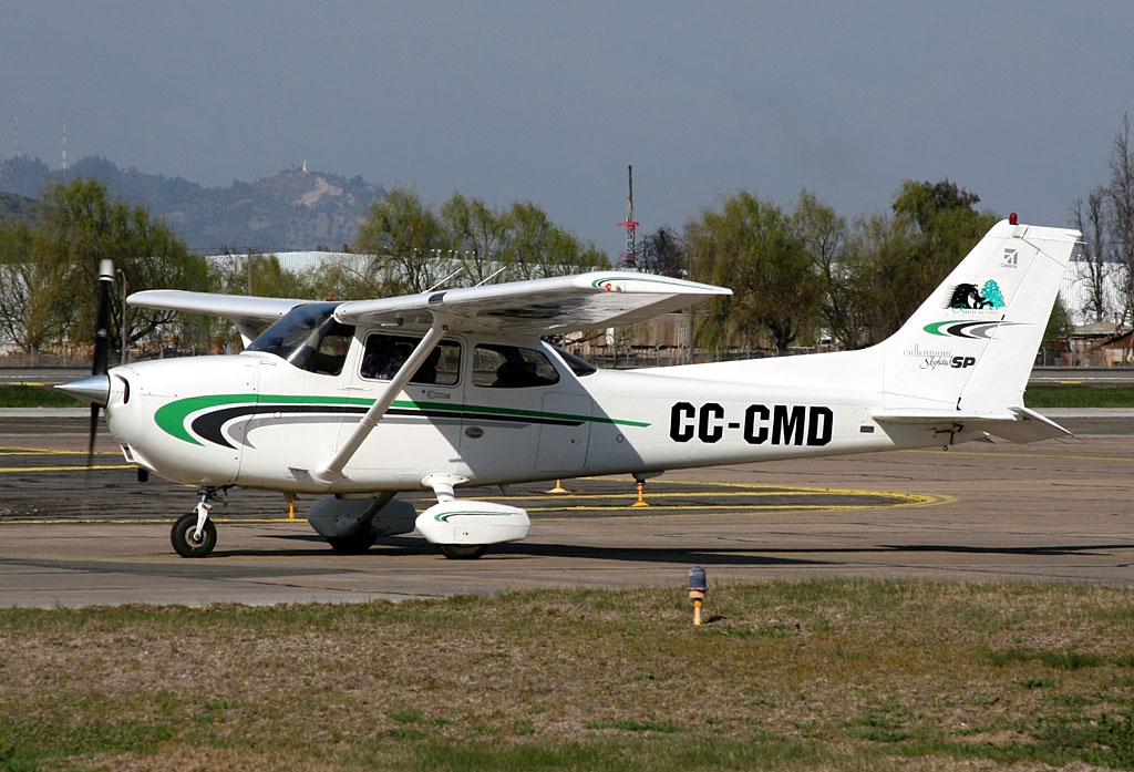 CC-CMD - Cessna 172S Skyhawk SP