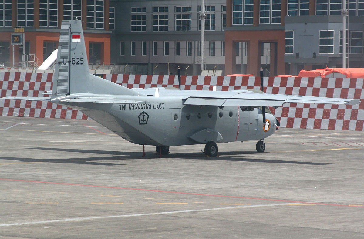 U-625 - CASA C-212-200 Aviocar