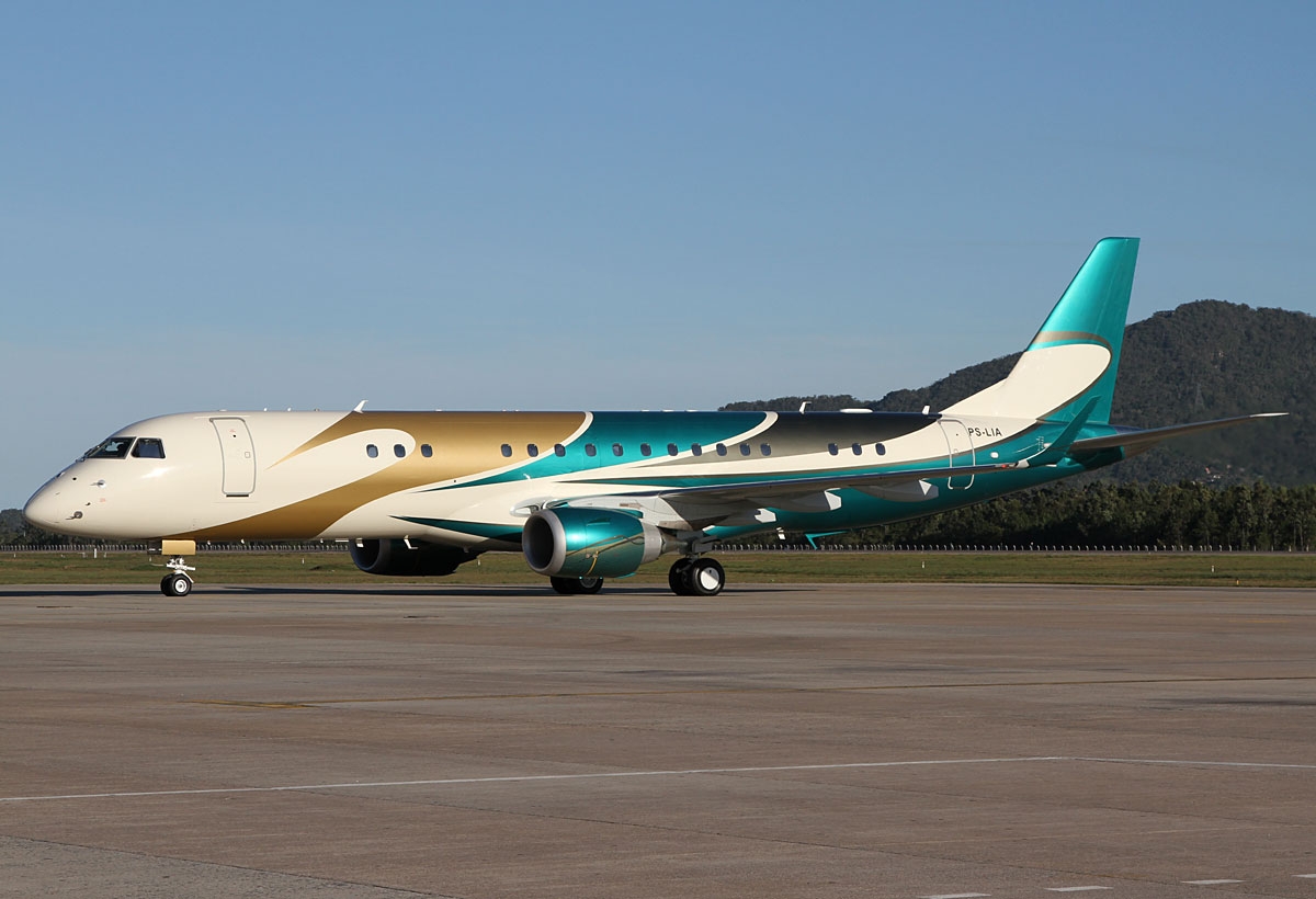 PS-LIA - Embraer 190 Lineage 1000