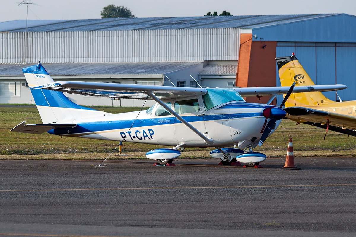 PT-CAP - Cessna 182 Skylane