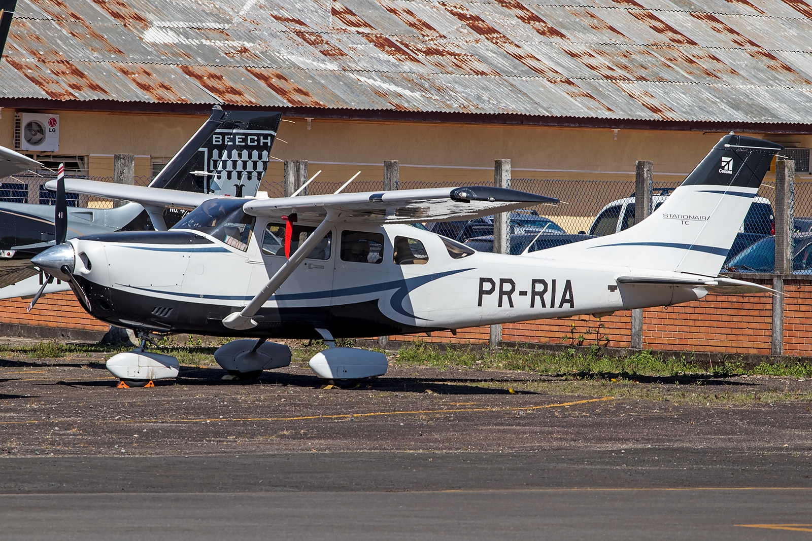 PR-RIA - Cessna T206H Stationair TC