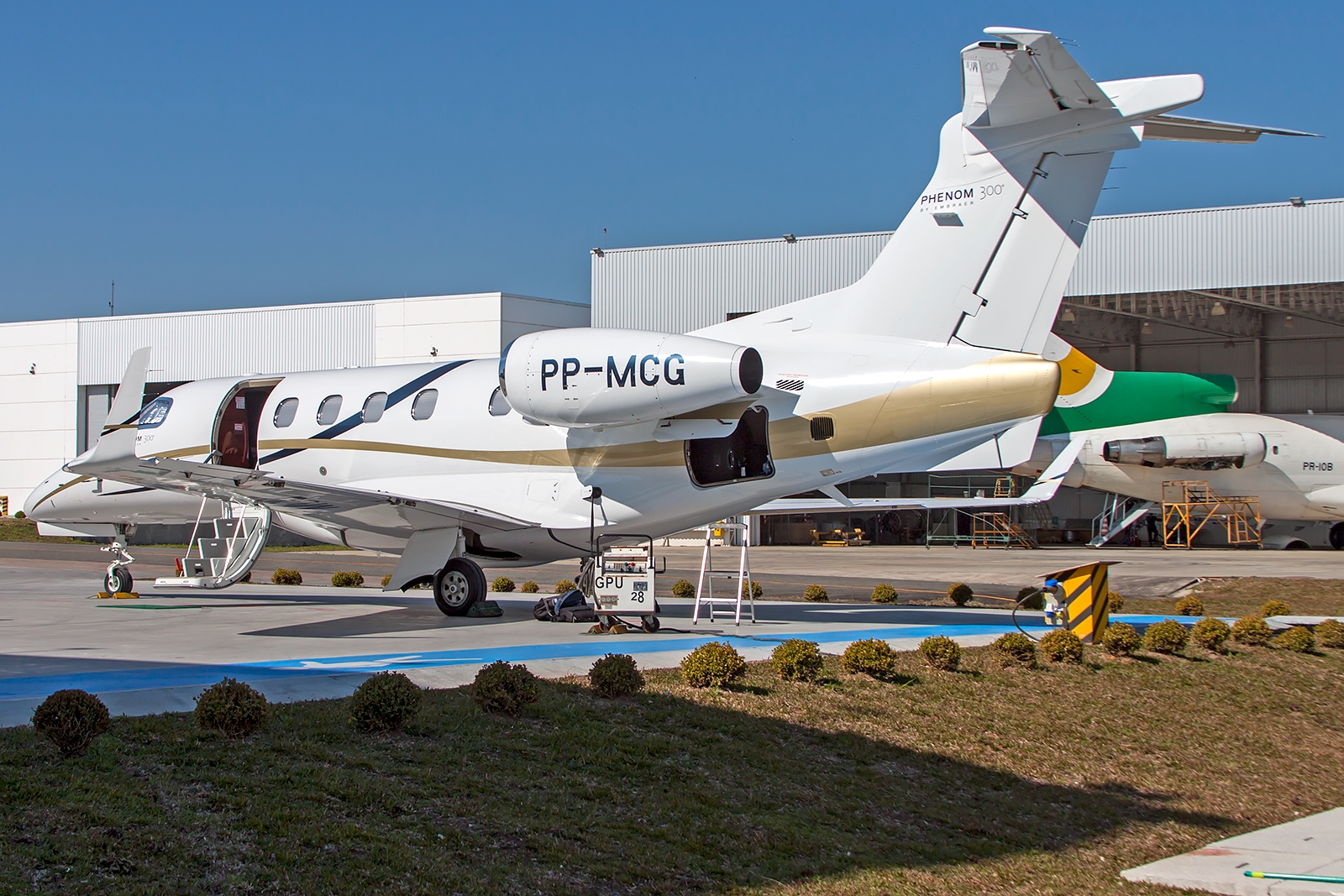 PP-MCG - Embraer EMB-505 Phenom 300
