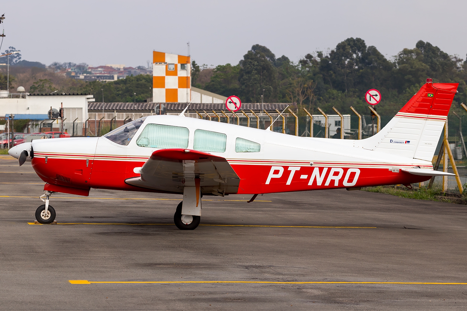 PT-NRO - Embraer EMB-711B Corisco