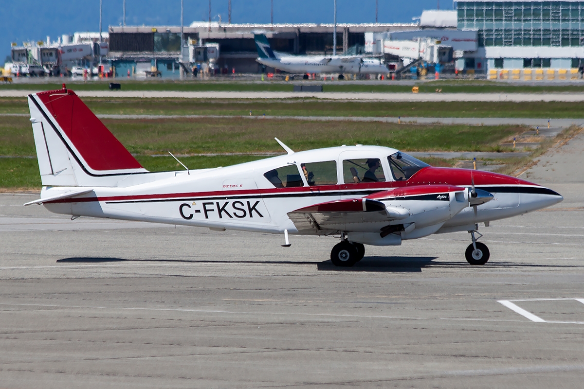 C-FKSK - Piper PA-23-250 Aztec