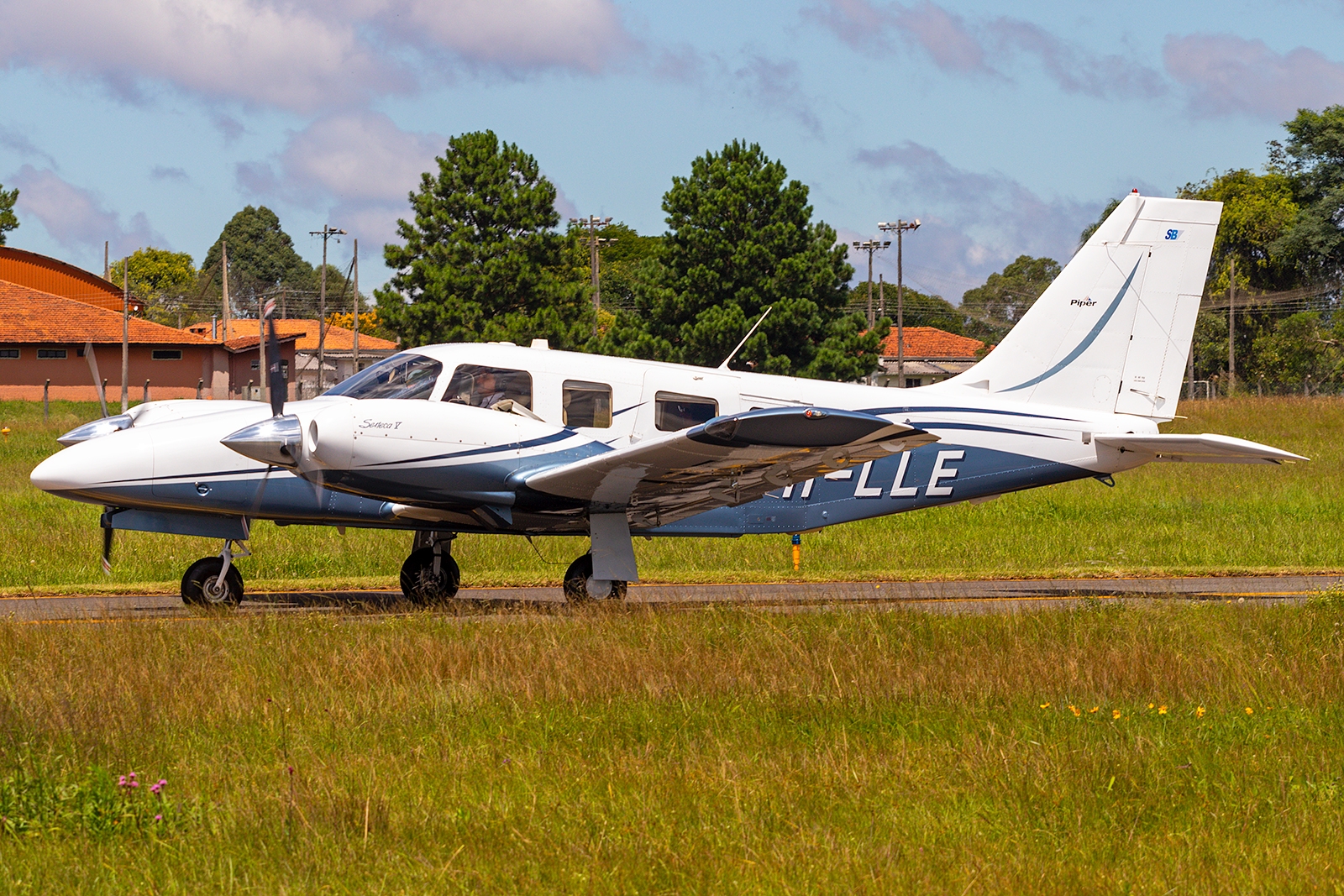 PR-LLE - Piper PA-34-220T Seneca V