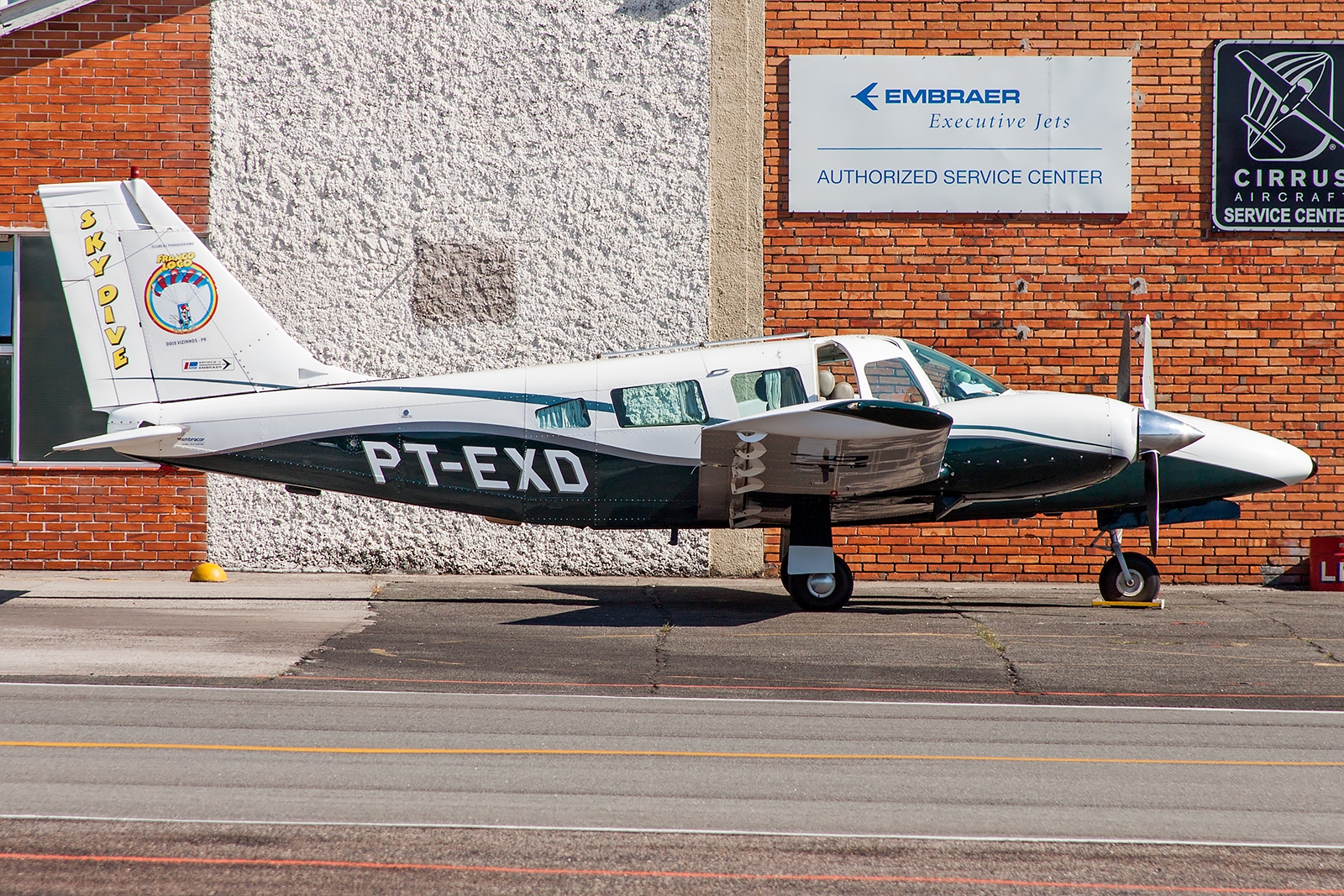PT-EXD - Embraer EMB-810C Seneca II