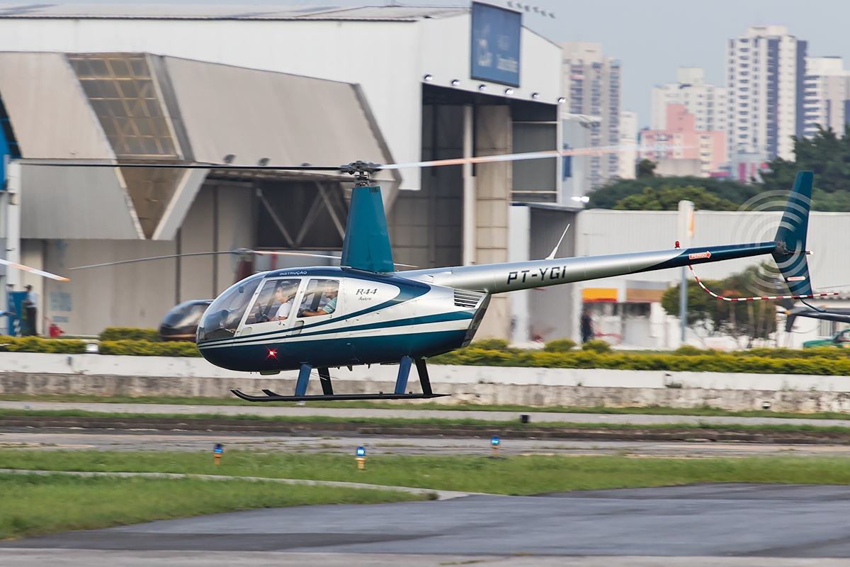 PT-YGI - Robinson R44