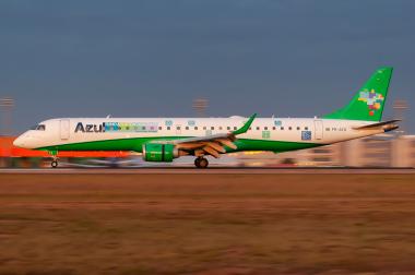PR-AYX - Embraer 190-200