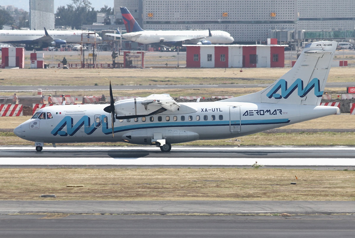 XA-UYL - ATR-42-600 