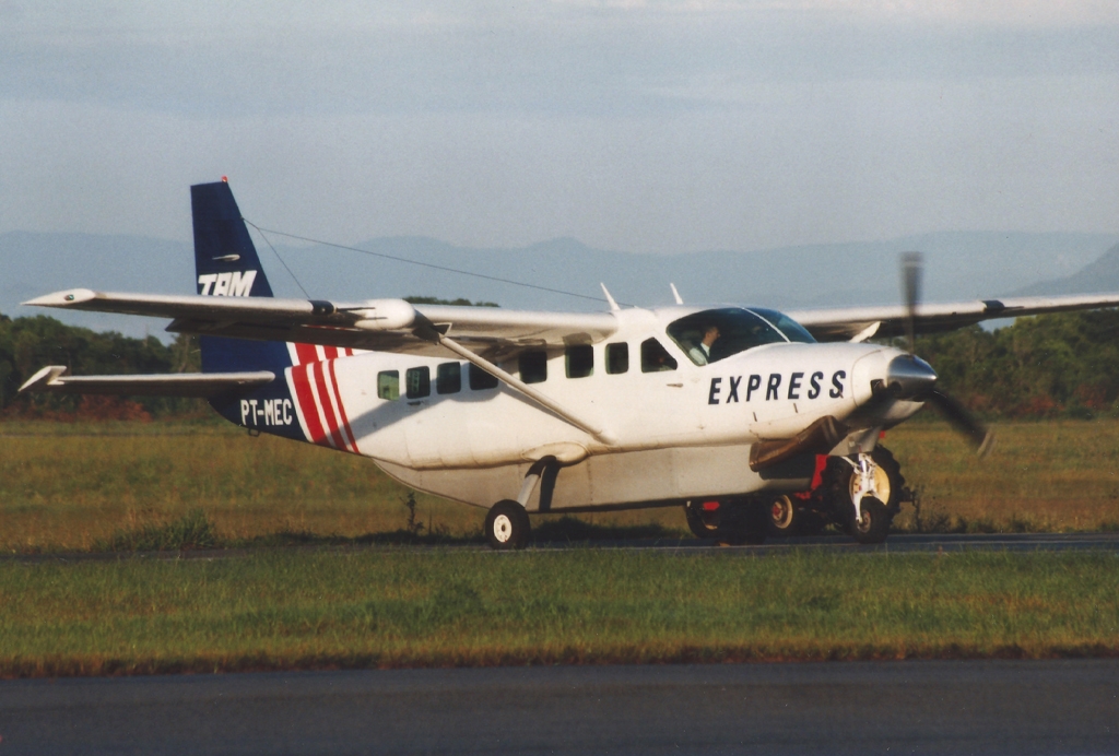 PT-MEC - Cessna 208B GRAND CARAVAN