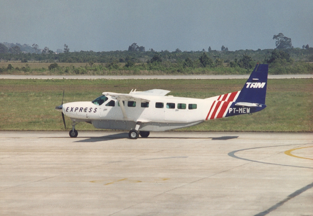 PT-MEW - Cessna 208B GRAND CARAVAN