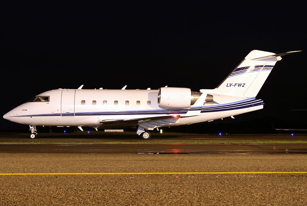 LV-FWZ - Bombardier CL-600-2B16 Challenger 604