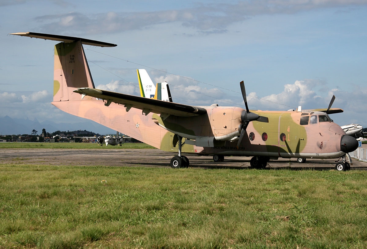FAB2371 - De Havilland Canada DHC-5 Buffalo