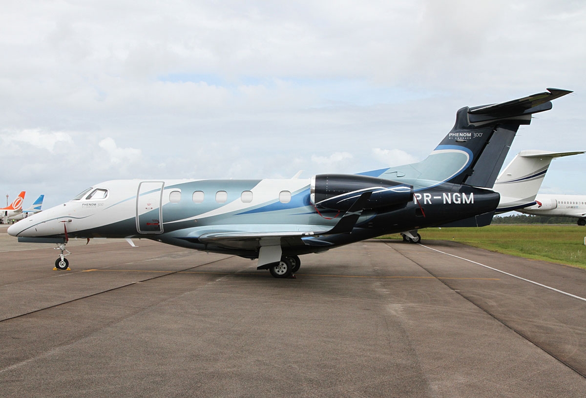 PR-NGM - Embraer EMB-505 Phenom 300