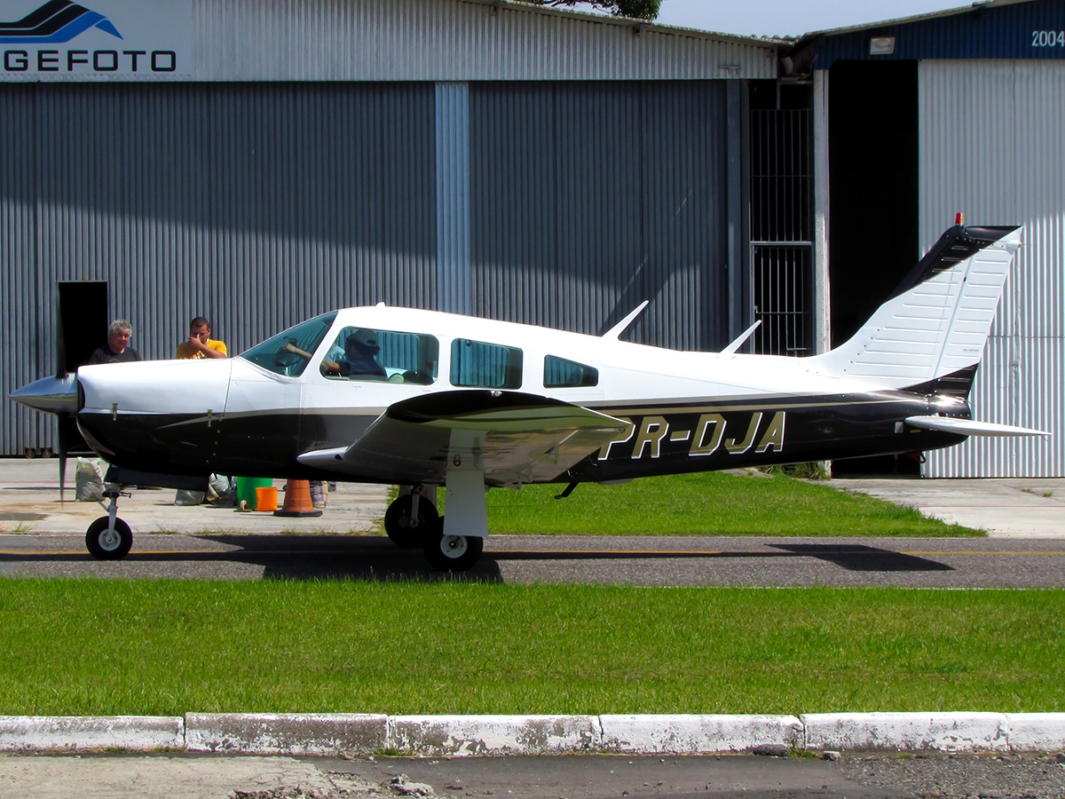 PR-DJA - Piper PA-28R-200 Cherokee Arrow II