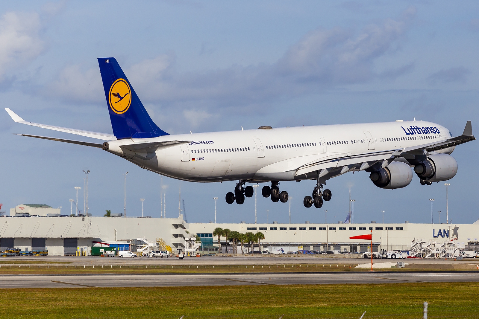 D-AIHD - Airbus A340-600