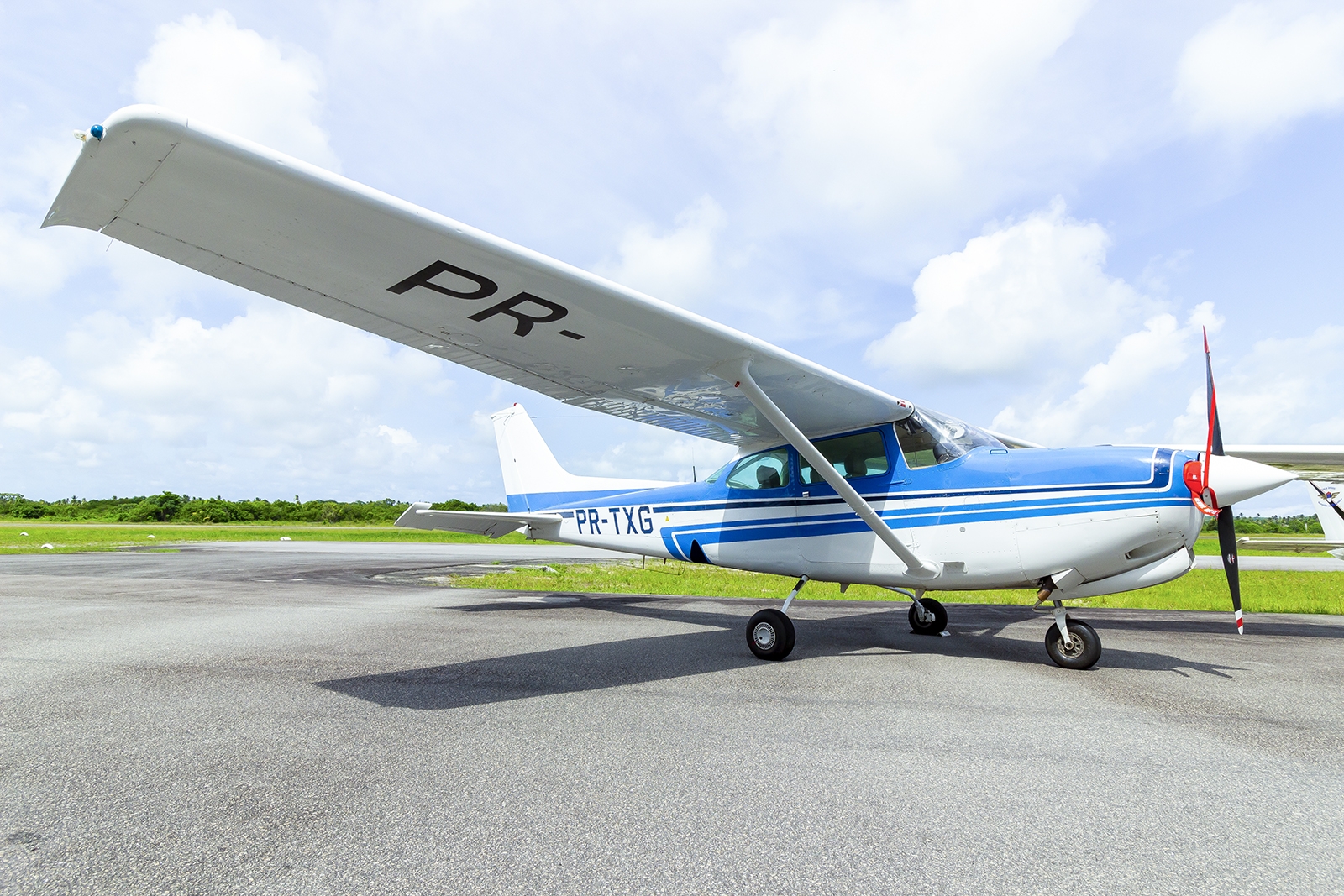 PR-TXG - Cessna 172RG