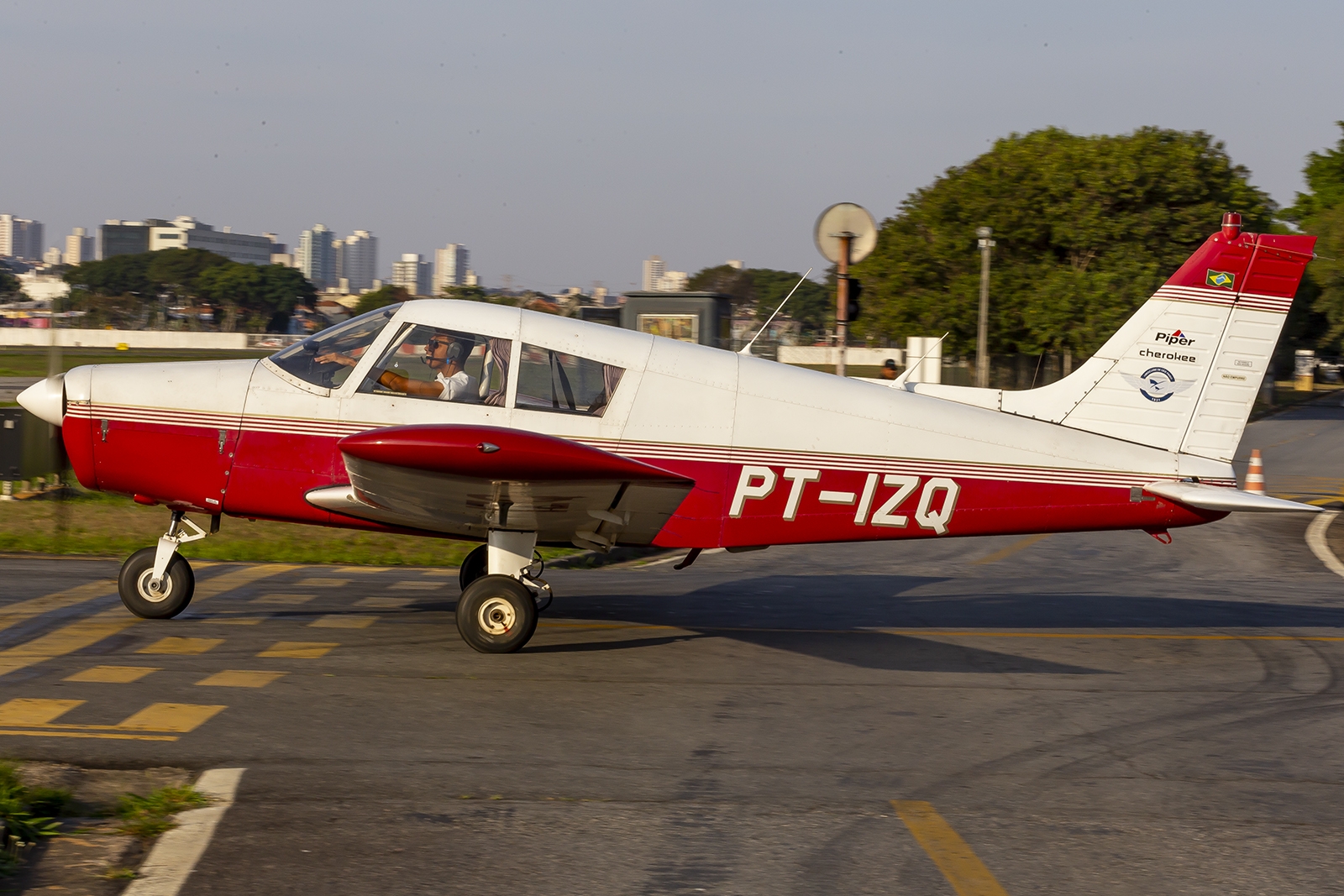 PT-IZQ - Piper PA-28-180 Cherokee