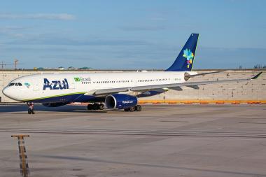 PR-AIN - Airbus A330-200