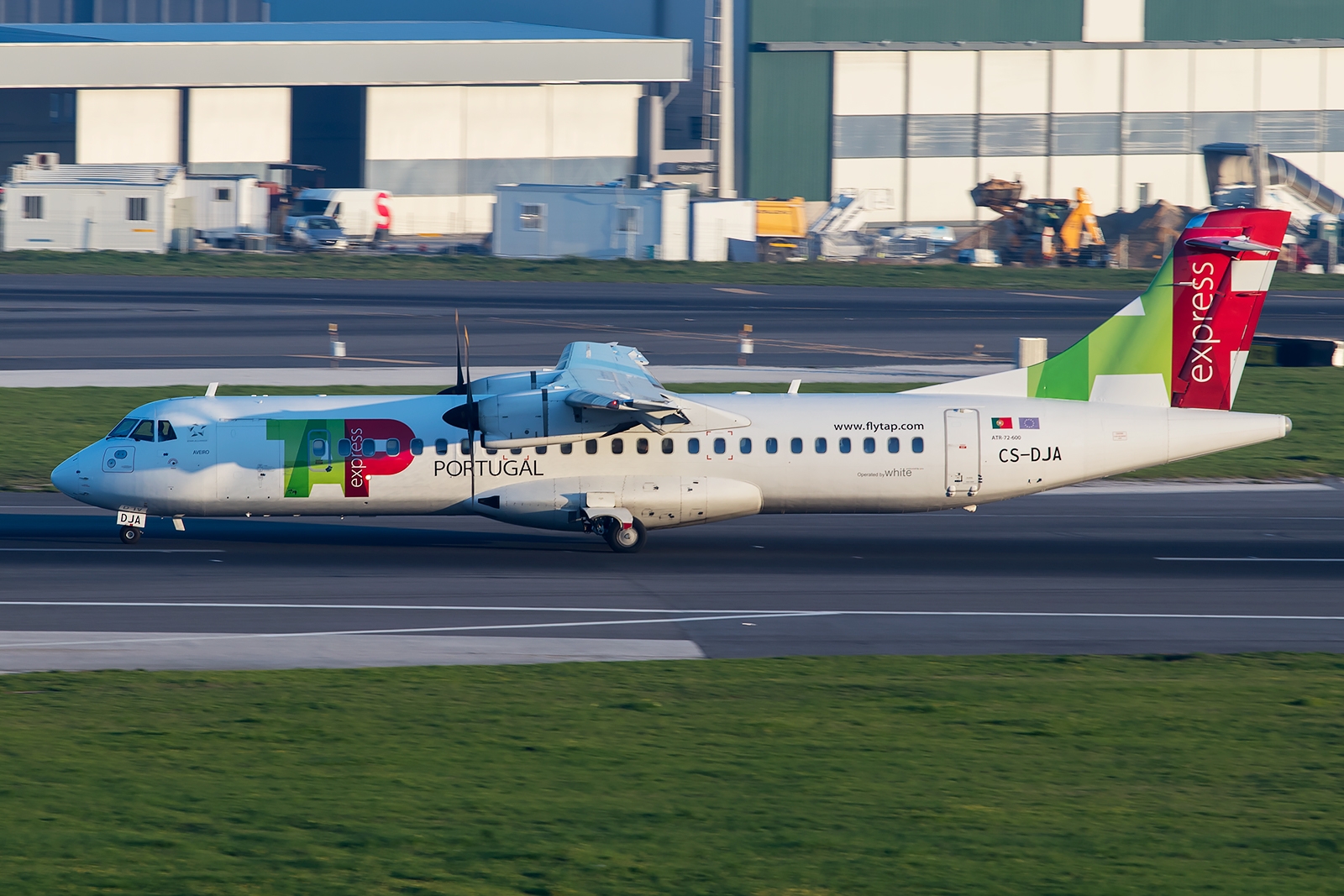 CS-DJA - ATR-72-212A