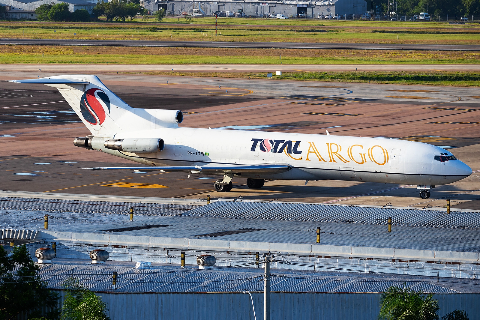 PR-TTW - Boeing 727-200F