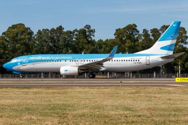 LV-FUC - Boeing 737-800