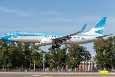 LV-GUC - Boeing 737-800
