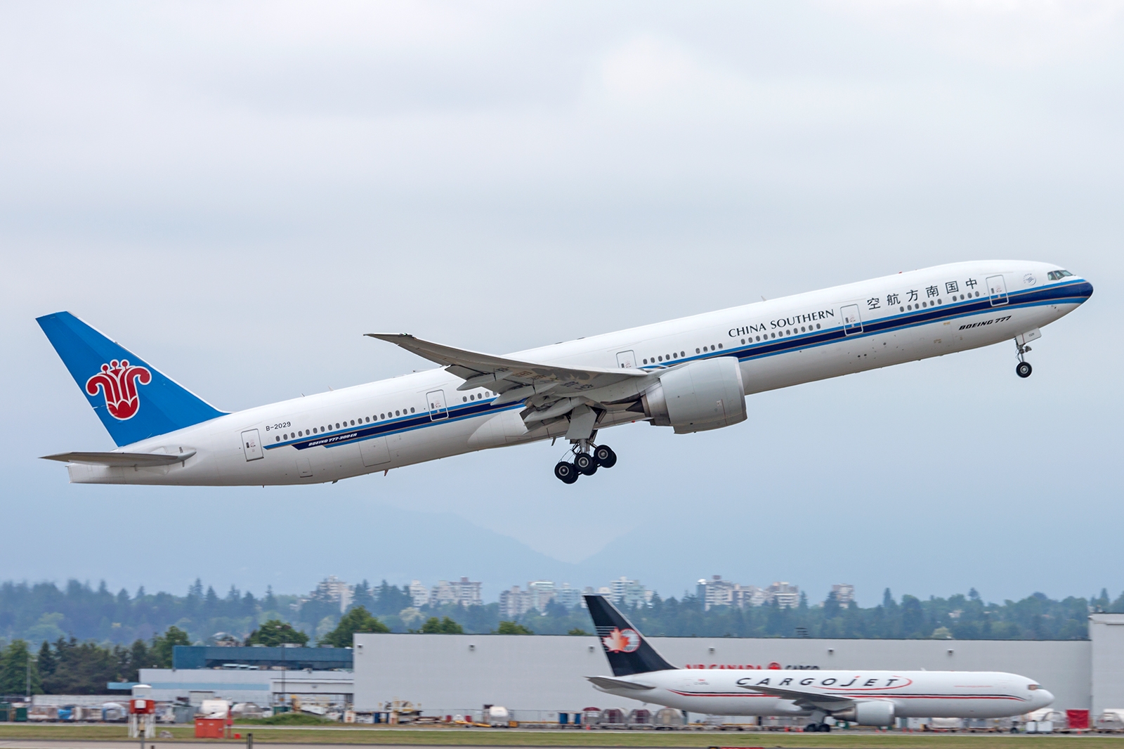 B-2029 - Boeing 777-300ER