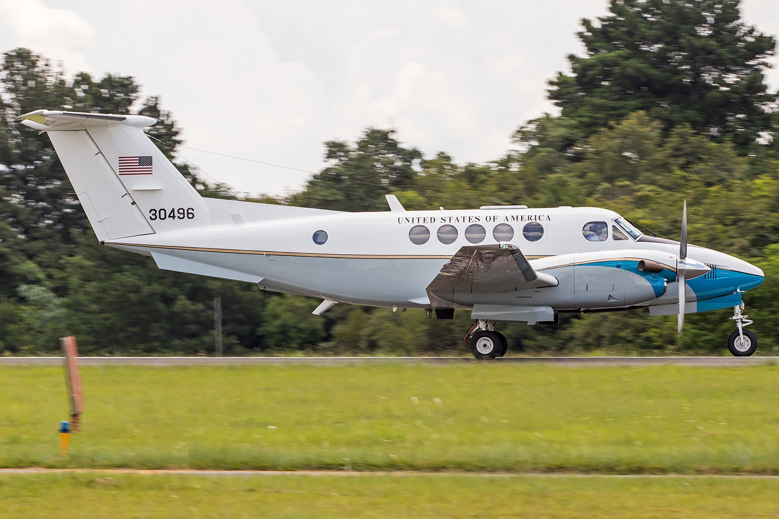 83-0496 - Beechcraft C-12A Huron