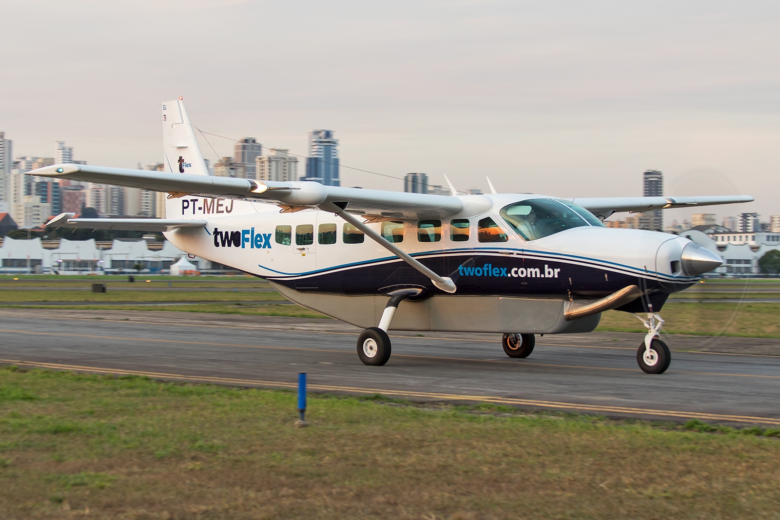 PT-MEJ - Cessna 208B GRAND CARAVAN