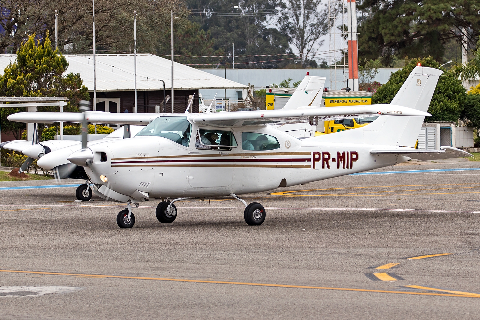 PR-MIP - Cessna 210 Centurion