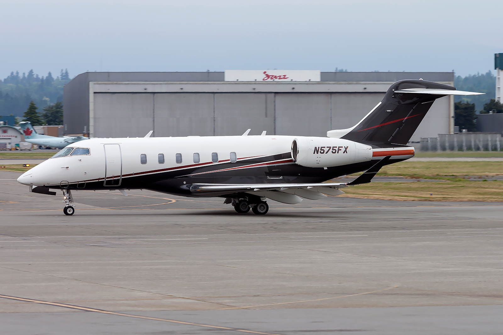 N575FX - Bombardier BD-100-1A10 Challenger 350