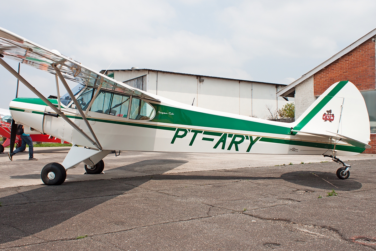PT-ARY - Piper J-3 Cub
