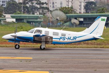 PS-HJR - Piper PA-34-220T Seneca V