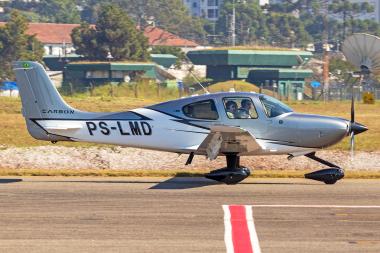 PS-LMD - Cirrus SR22-GTS Carbon