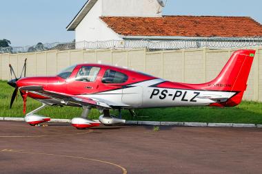PS-PLZ - Cirrus SR22T-GTS G6 Carbon
