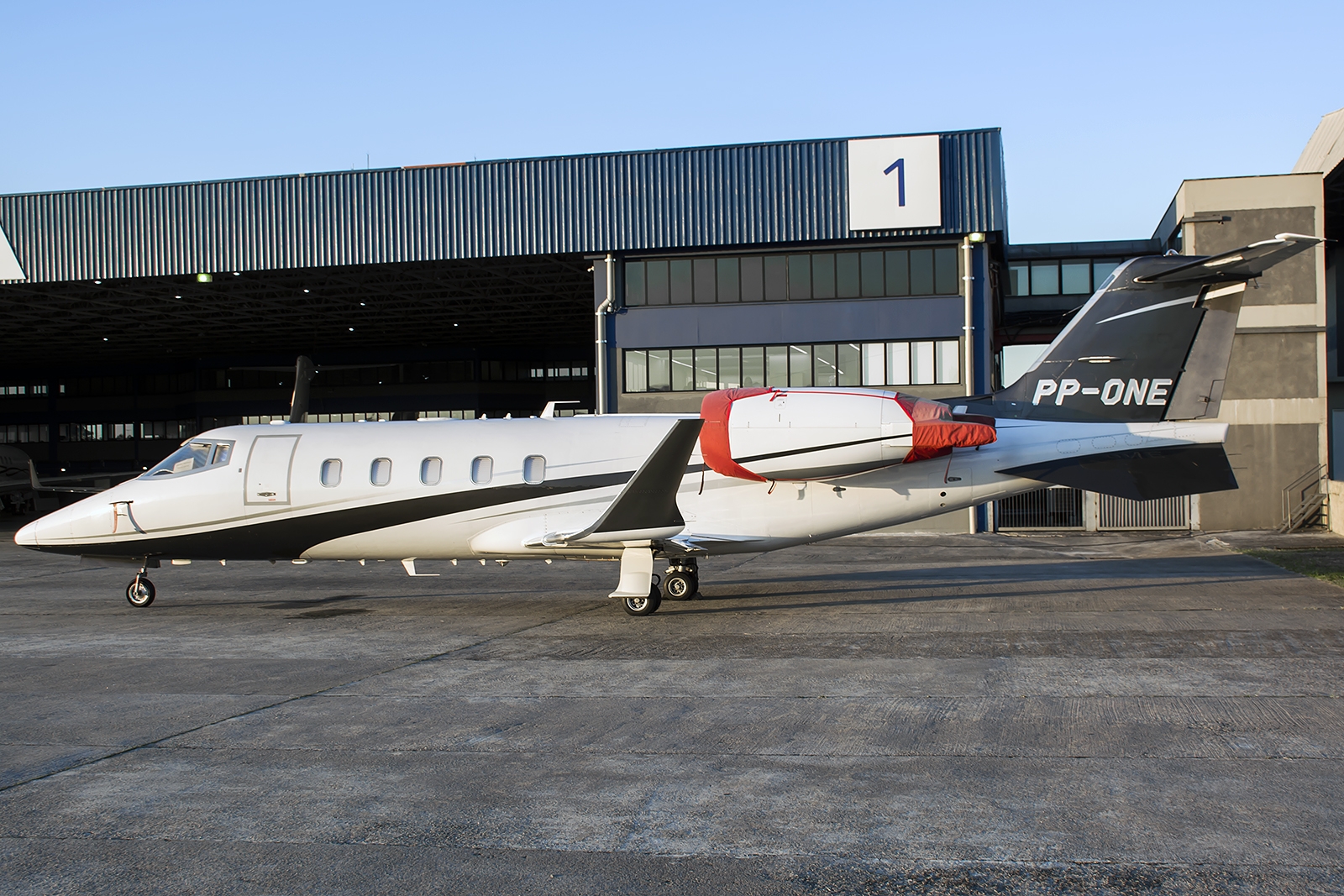 PP-ONE - Bombardier Learjet 60